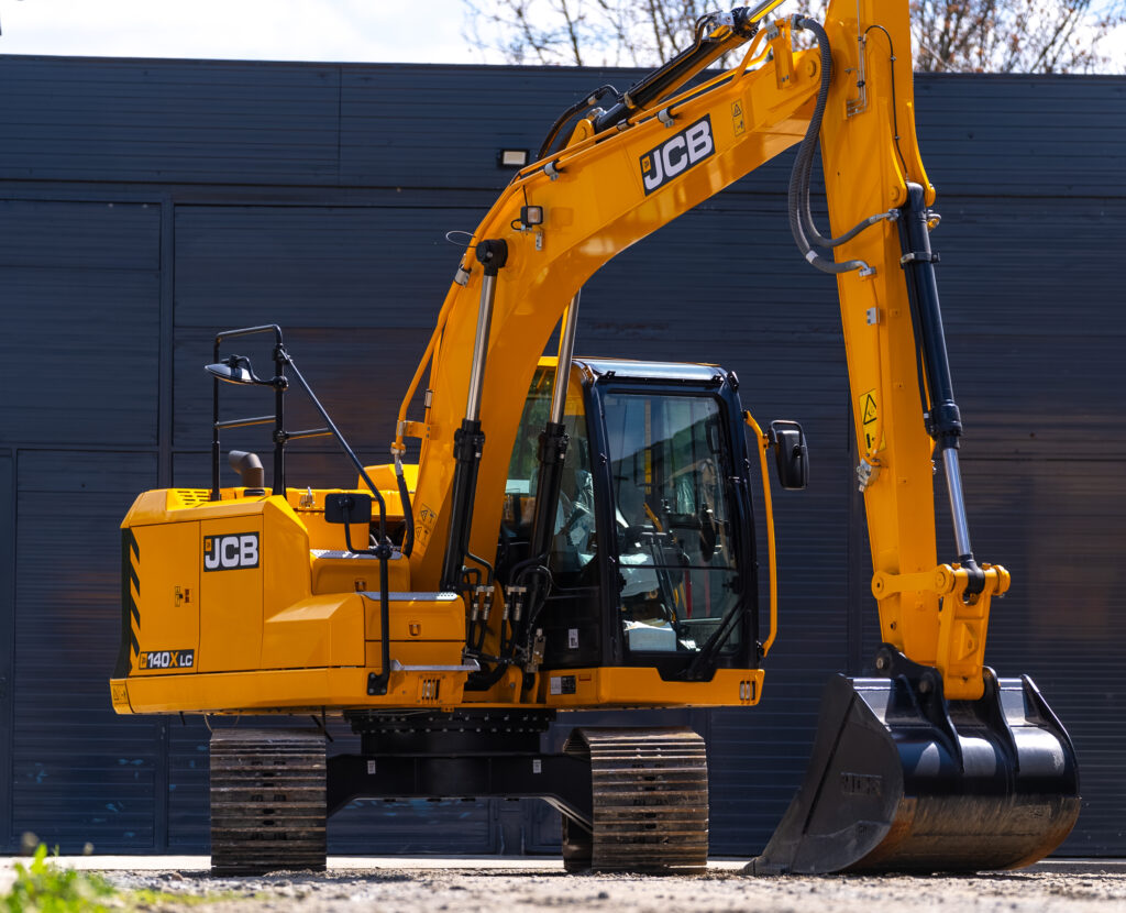 Inchirieri utilaje - inchiriere excavator - Târgu Mureș - Mureș